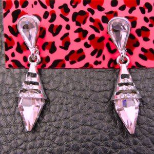 Sparkly Pale PINK Pear & Diamond Shape Crystal Rhinestone Pierced Earrings